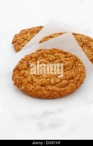 Köstliche alkoholfreie gebackene Haferkekse, feucht und aromatisch Dessert, das jeder genießen und Liebe. Stockfoto