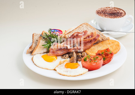 Warmes Frühstück in einem Café in New Zealand Stockfoto