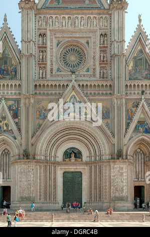 Fassade, Kathedrale, Orvieto, Umbrien, Italien Stockfoto