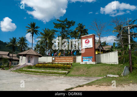 Die Beluga School for Life, BSfL, ein Hilfsprojekt für Kinder in Not in Thailand, gegründet nach der Tsunami-Katastrophe auf Stockfoto