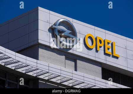 Adam Opel Haus, Sitz der Adam Opel AG, Rüsselsheim, Hessen, PublicGround Stockfoto
