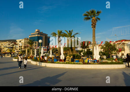 Hafen Sie-Promenade von Kusadasi, Aydin Provinz, Türkei, Asien Stockfoto