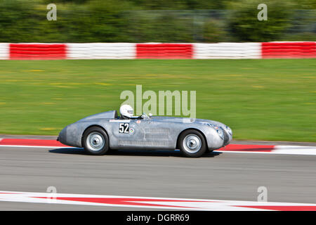 Rennen der Nachkriegs-Rennwagen bei der Oldtimer Grand Prix 2010 auf der Rennstrecke Nürburgring, Rheinland-Pfalz Stockfoto