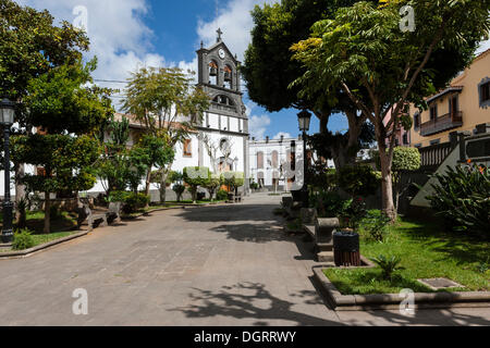 Kirche von San Roque, Plaza de San Roque, Firgas, Gran Canaria, Kanarische Inseln, Spanien, Europa, PublicGround Stockfoto