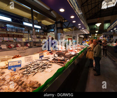 Marktstand auf dem Fischmarkt, Altstadt, Palma de Mallorca, Mallorca, Balearen, Spanien, Europa Stockfoto
