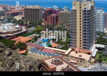 Hochhäuser in Puerto De La Cruz, La Orotava, Teneriffa, Kanarische Inseln, Spanien Stockfoto