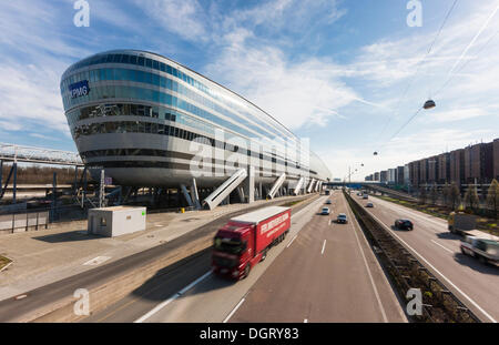 The Squaire, Bürogebäude am Terminal 1 des Frankfurter Flughafens, ehemals Airrail Center, Flughafen Frankfurt, Frankfurt Am Main Stockfoto