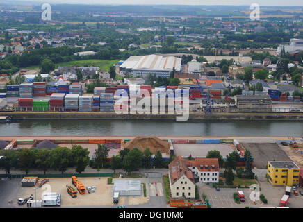 Luftaufnahme des Containerterminals am Westhafen Hafen, Regensburg, Bayern Stockfoto