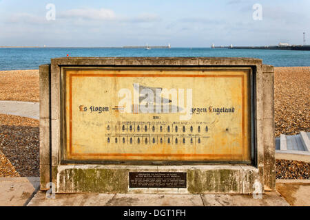 Kriegerdenkmal am Hafen Dover, Südostengland, administrative Grafschaft Kent, England, Vereinigtes Königreich, Europa Stockfoto