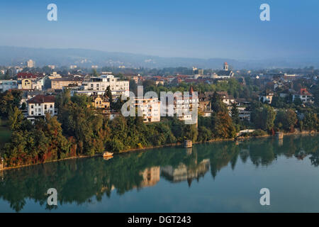 Ansicht von Rheinfelden aus dem Silo der ehemaligen Cardinal Brauerei in Rheinfelden, Kanton Aargau, Schweiz, Europa Stockfoto