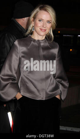New York, USA. 24. Oktober 2013. Schauspielerin NAOMI WATTS kommt für die "One Night Only in New York" Armani Event und Armani Prive Mode am Super Pier gehaltenen zeigen 15. St. © Nancy Kaszerman/ZUMAPRESS.com/Alamy Live News Stockfoto