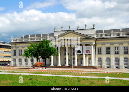 Kunst Galerie, Museum Fridericianum, Friedrichsplatz Square, Kassel, Hessen Stockfoto