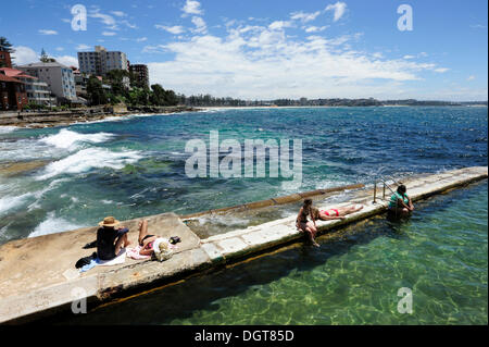 Schwimmbad im Meer in der Nähe von Manly Beach, North Sydney, New South Wales, NSW, Pazifik, Australien Stockfoto