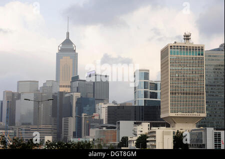 Bürogebäude und Central Plaza, Wolkenkratzer in Wan Chai, Hong Kong Island, Hongkong, China, Asien Stockfoto