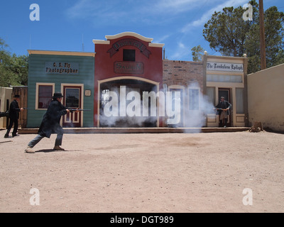 Verschiedenen Akteuren neu die Schießerei am O.K. Corral in Tombstone, Arizona, USA Stockfoto