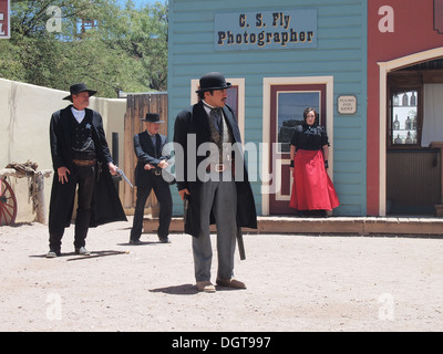 Akteure in einer Nachbildung der Schießerei am O.K. Corral in Tombstone, Arizona, USA Stockfoto