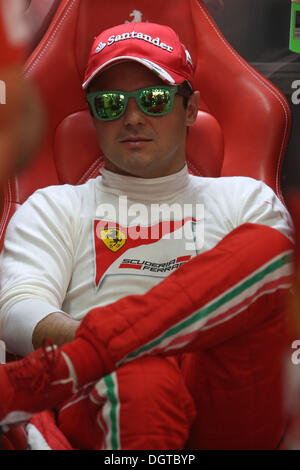 Großraum Noida, Indien. 25. Oktober 2013. Felipe Massa (BRA), Scuderia Ferrari - Formel 1-Weltmeisterschaft 2013 - Runde 16 indischen Grand Prix in Buddh International Circuit, Großraum Noida, Indien. Bildnachweis: Dpa picture Alliance/Alamy Live News Stockfoto