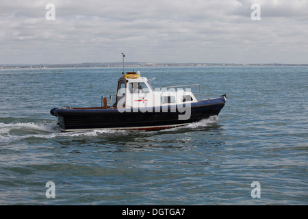 Kleiner Hafen-Patrouille Schiff Cowes, Isle Of Wight, Hampshire, England Stockfoto