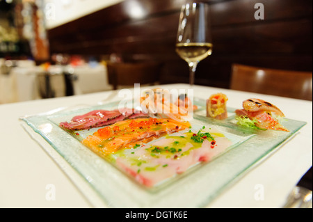 Gemischte Fisch-Carpaccio, Osteria di Santa Marina, Venedig, Italien. Stockfoto