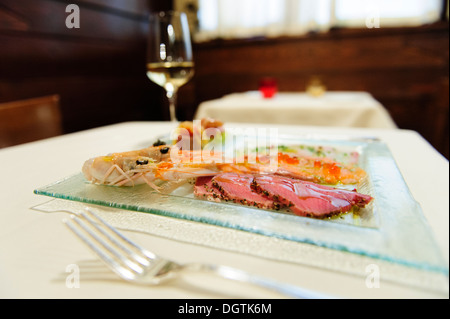 Gemischte Fisch-Carpaccio, Osteria di Santa Marina, Venedig, Italien. Stockfoto