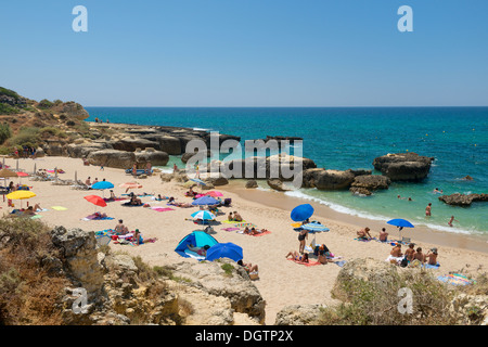 Portugal, Algarve, eine kleine Bucht in der Nähe von Albufeira Stockfoto