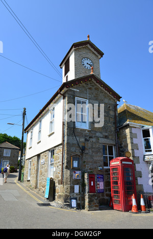 Mousehole Harbour Authority Office, Mousehole, Cornwall, England, Vereinigtes Königreich Stockfoto