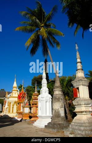 Theravada-Buddhismus, reich verzierten Grab Stupas, Wat Xayaphoum Tempel, Savannakhet, Laos, Südostasien, Asien Stockfoto