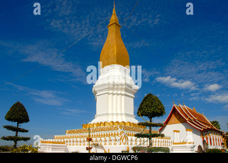 Theravada-Buddhismus, dass Sikhottabong goldene Stupa, Thakek, Khammuan Provinz Khammuan, Laos, Südostasien, Asien Stockfoto