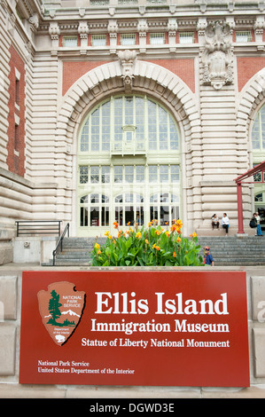 Zeichen, Ellis Island Immigration Museum, New York, USA, Nordamerika Stockfoto