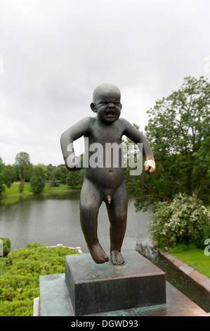 Sinnataggen, wütende junge, Bronzestatue von Gustav Vigeland, Vigeland Skulpturenpark, Frognerparken, Frogner Park, Oslo, Norwegen Stockfoto