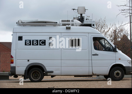 BBC außen Broadcast Satellite Getriebe Van Stockfoto