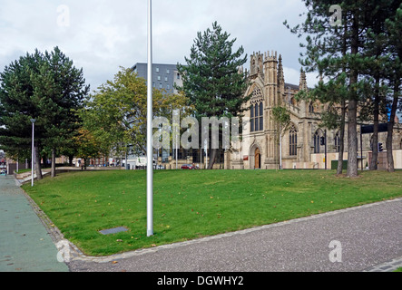 Rahmen des Customs House Quay Gärten öffentlichen Bereich Verbesserungen entlang Fluss Clyde in Zentrum von Glasgow Schottland Stockfoto