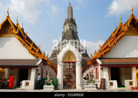 Theravada-Buddhismus, Stupa, Phra Chedi, Prang, Wat Arun, Bangkok, Thailand, Südostasien, Asien Stockfoto