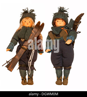 Puppen mit historischen ski-Kleidung und Ski Stockfoto