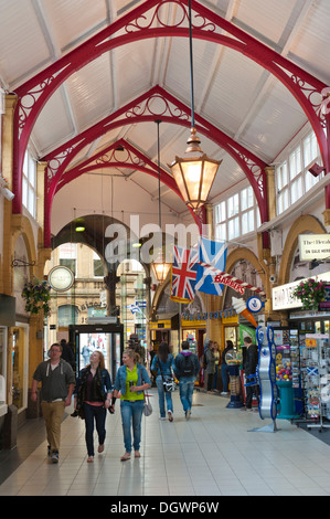 Viktorianische Markt, alte Markthalle, Innenraum, Highlands, Inverness, Schottland, Vereinigtes Königreich Stockfoto