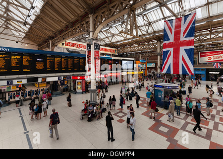Victoria Station Railway Station, London, England, Vereinigtes Königreich, Europa Stockfoto