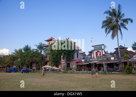 Kaffee Restaurant Geschäfte Indonesien Ubud Bali Asien wenig von Fußball Feld Stadt Stadt Attraktion Reiseziel genießen Genuss Stockfoto