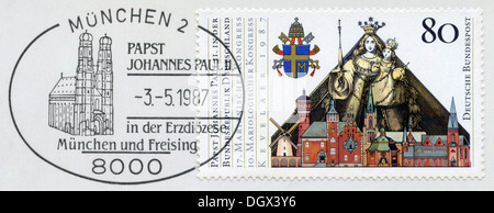 Deutschland-Porto-Briefmarke mit Papst Johannes Paul II. Besuch in Deutschland im Jahr 1987 Stockfoto