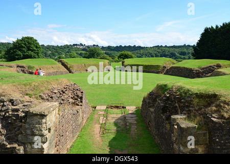 Überreste des römischen Amphitheaters, Caerleon, City of Newport (Casnewydd), Wales (Cymru), Großbritannien Stockfoto