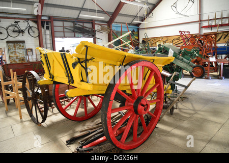 Holz Bauernhof Warenkorb bei Usk Rural Life Museum, Newmarket Street, Usk, Monmouthshire, Wales, Vereinigtes Königreich Stockfoto