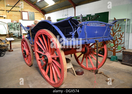 Holz Bauernhof Warenkorb bei Usk Rural Life Museum, Newmarket Street, Usk, Monmouthshire, Wales, Vereinigtes Königreich Stockfoto