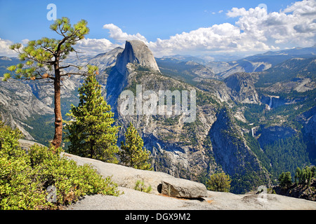 Glacier Point mit Blick auf Yosemite Tal mit den Half Dome, Vernal Fall und Nevada Fall, Clacier Punkt Stockfoto