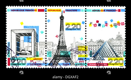 Briefmarke Frankreich Darstellung modernen Architektur Paris: La Défense, Eiffelturm und Louvre-Pyramiden Stockfoto