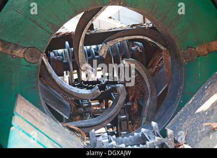 Erschreckende Mechanismen auf dem Holzplatz Stockfoto