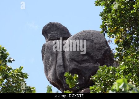 Granit Felsbrocken Formationen auf der Insel La Digue auf den Seychellen Stockfoto