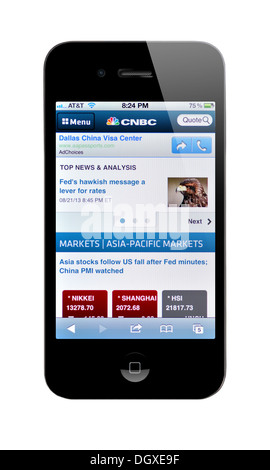 iPhone Bildschirm zeigt CNBC Nachrichtenportal: Business News, Finanzen, Börsen, Ergebnis Stockfoto