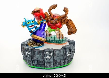 Die Pop Fizz und Tree Rex Skylanders Charakterfiguren auf ein game-portal Stockfoto