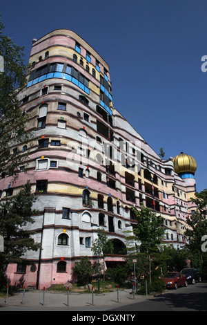 Waldspirale Wohn entworfen Gebäude-Komplex, von Friedensreich Hundertwasser, Darmstadt, Hessen Stockfoto