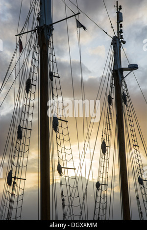 Saleship Polen In Der Sonnenuntergun Stockfoto