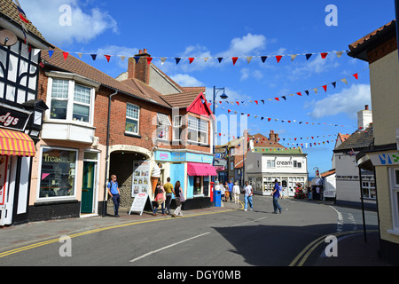 High Street, Sheringham, Norfolk, England, Vereinigtes Königreich Stockfoto